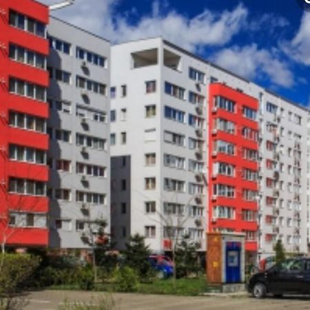 Arad Chic Apartament Uta Luaran gambar