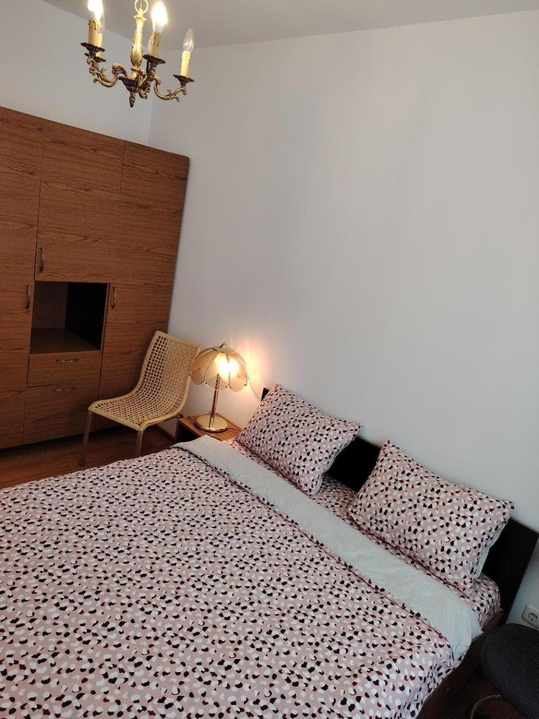 Arad Chic Apartament Uta Luaran gambar